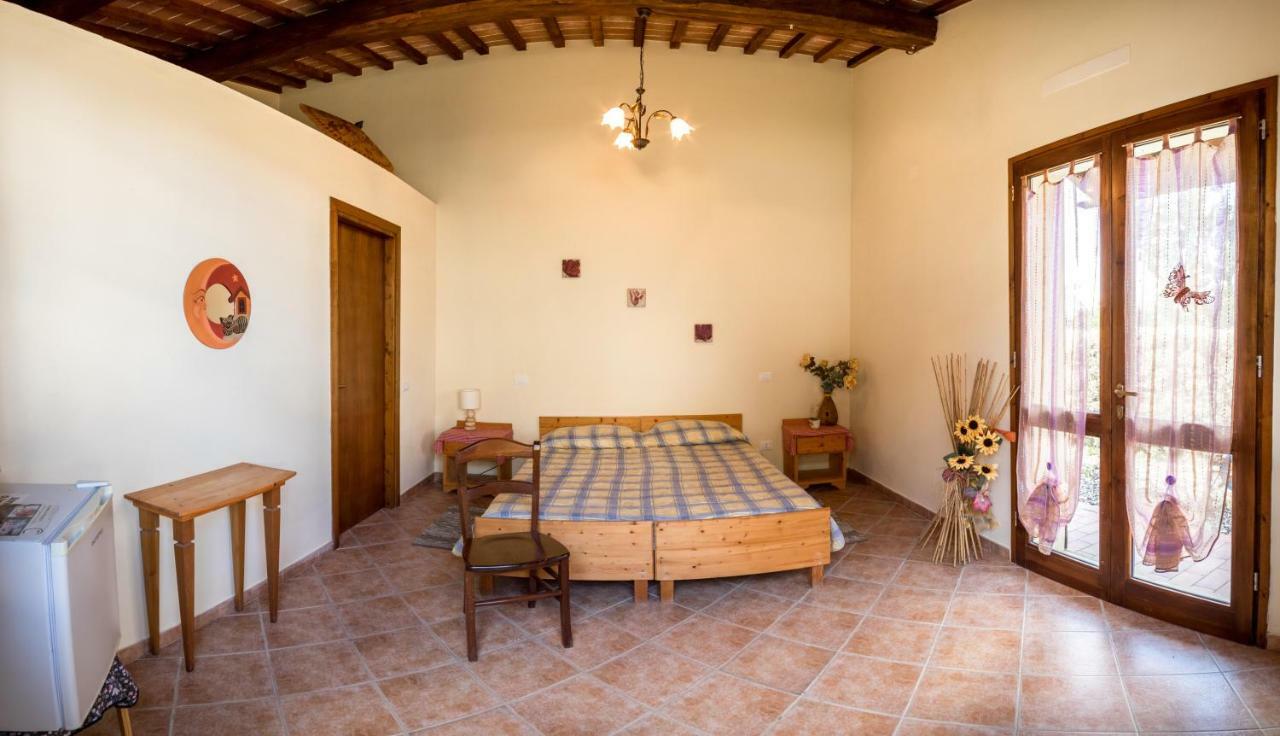 Agriturismo Il Canterino Guardistallo Bagian luar foto